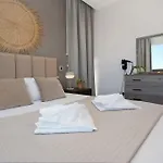 בית נופש Princess Margaret Luxury פרוטאראס